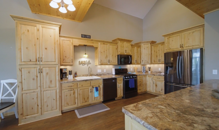 Кухня ПВХ «Квадро» для дачи